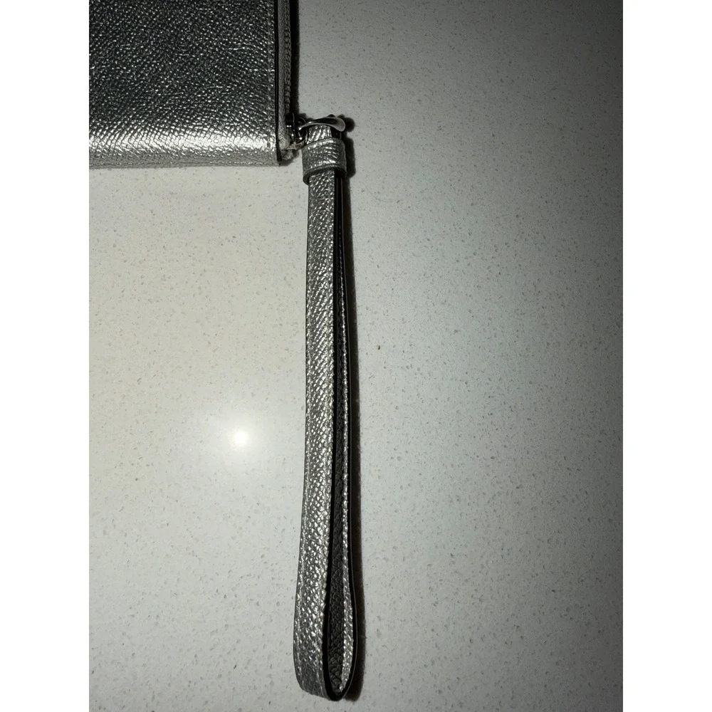 Coach Silver Crackle Canvas Corner Zip Leather Trim Wristlet ID Card Wallet